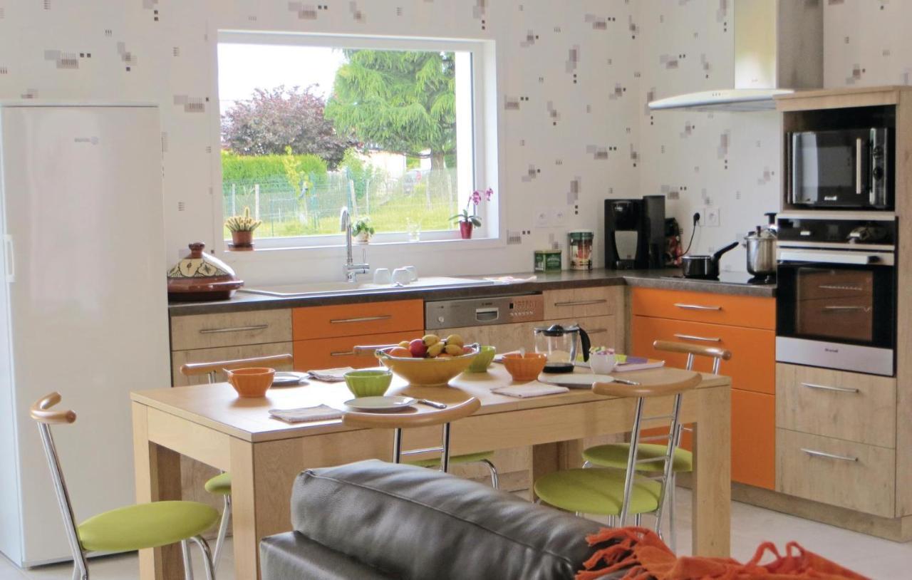Lovely Home In Brain-Sur-Alonnes Екстер'єр фото