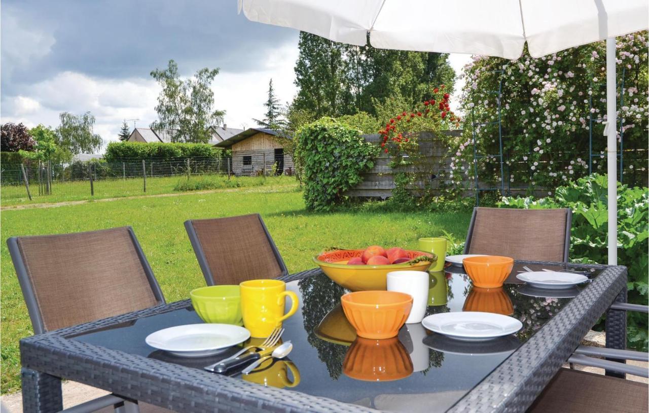 Lovely Home In Brain-Sur-Alonnes Екстер'єр фото